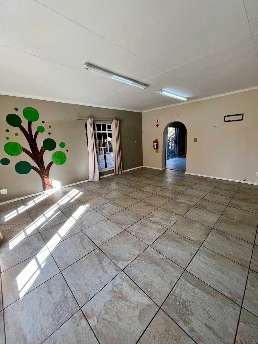 4 Bedroom Property for Sale in Flamwood North West